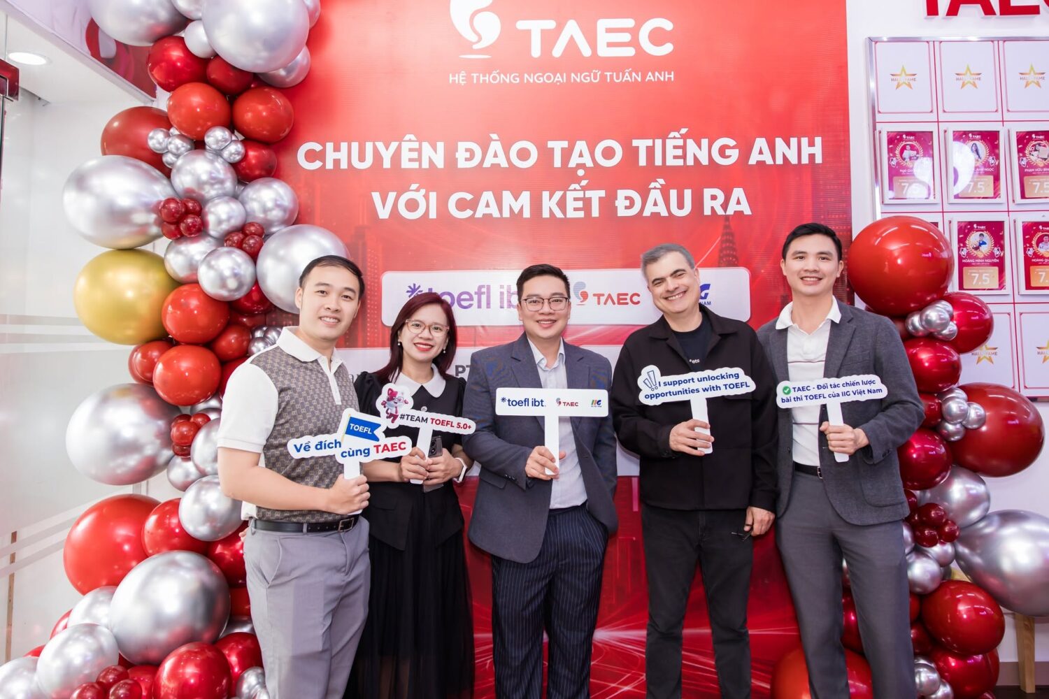 Trung Tâm Luyện Thi TOEFL iBT TP.HCM – Tiêu Chí Chọn Nơi Học Phù Hợp
